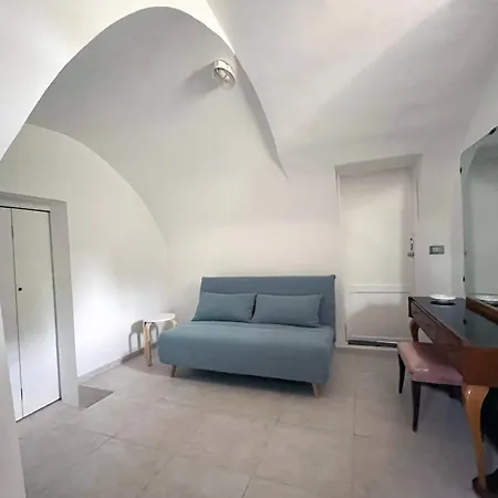 Carmela Villa *